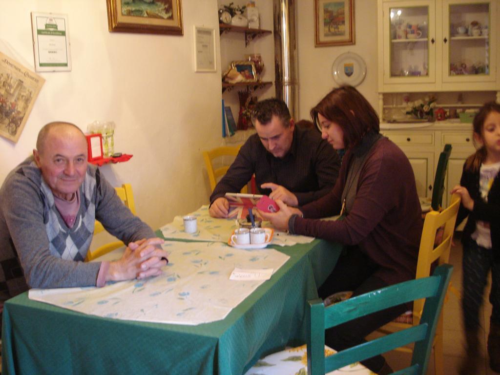 Bed and Breakfast Da Giusè à Trebiano Extérieur photo